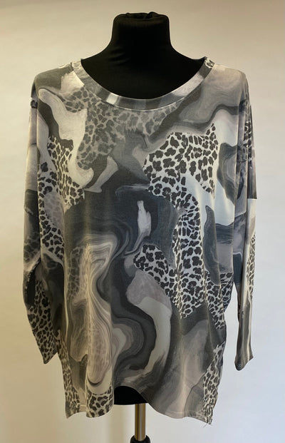 Swirly Animal Karma Curved Hem Top