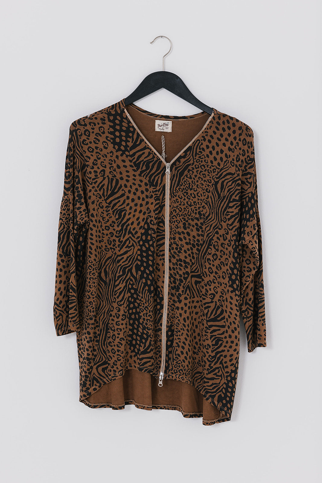 A/W Crazy Animal Flick Zip Top