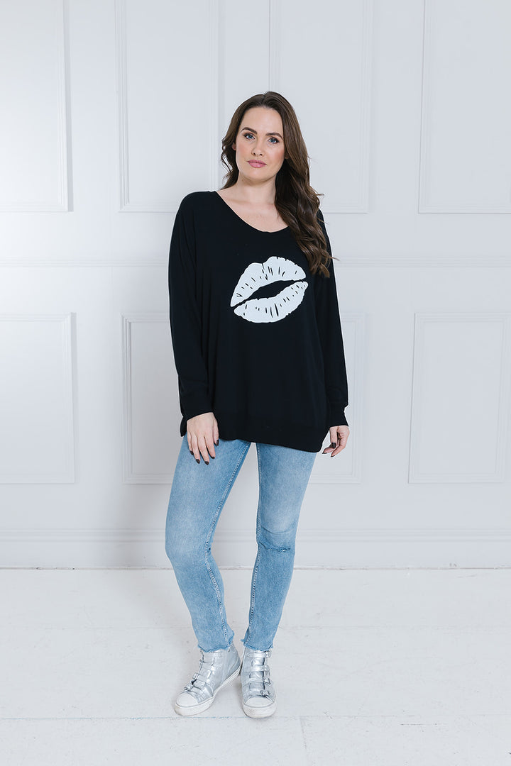 Lucie Lips Sweat