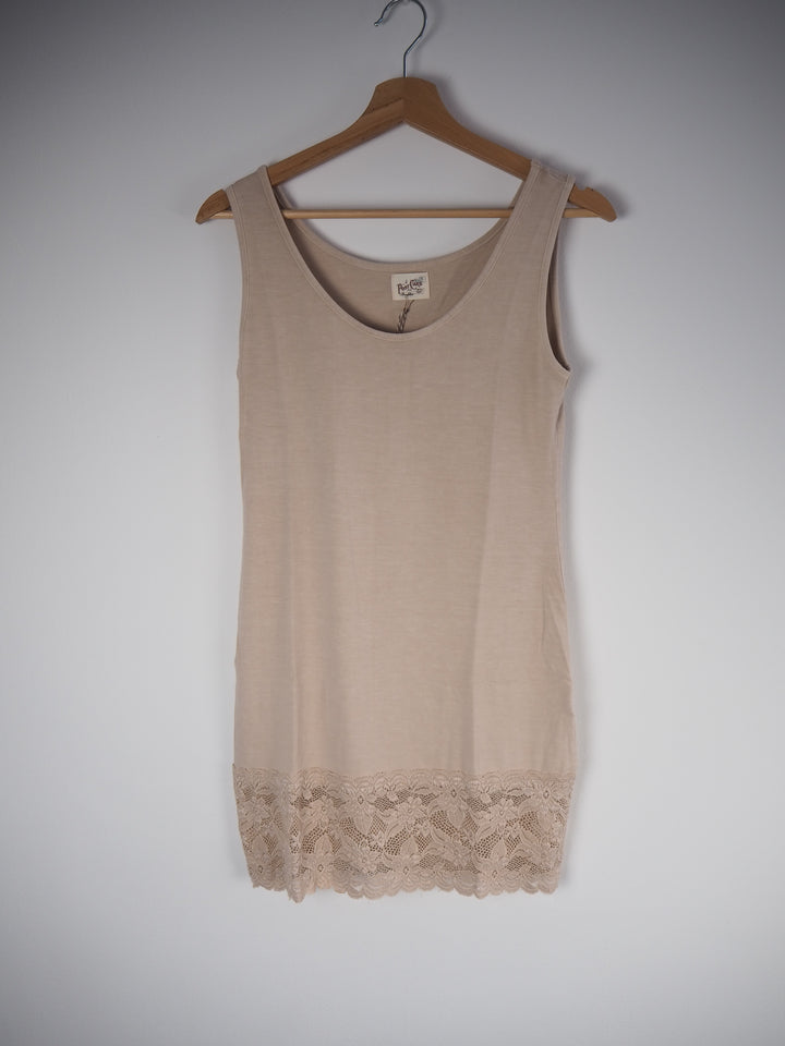 Sammy Lace Vest Longline Pretty Vest
