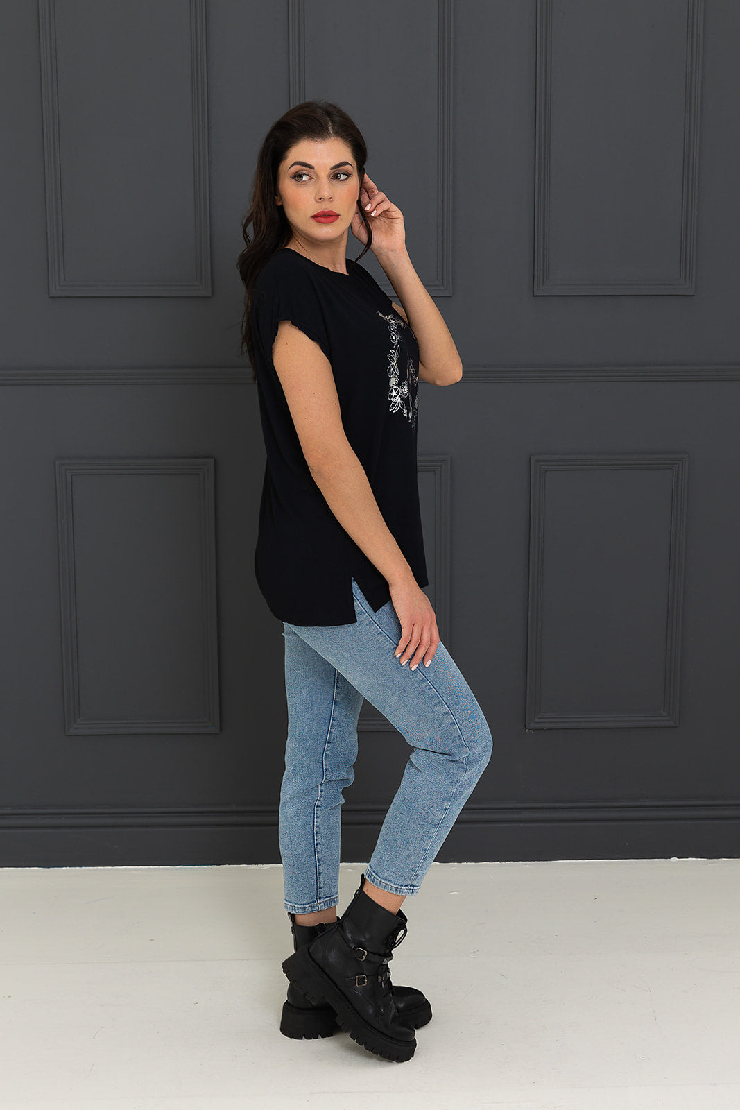 Flower Peace Sign Tessa sleeveless Tee